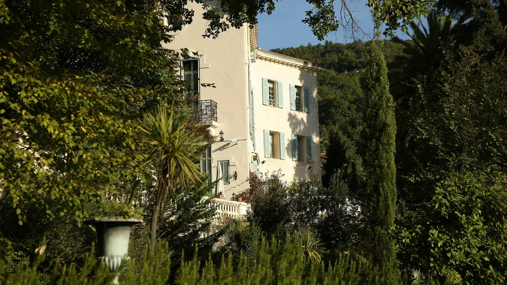 La Bellaudiere Hotel Grasse 2*,  France